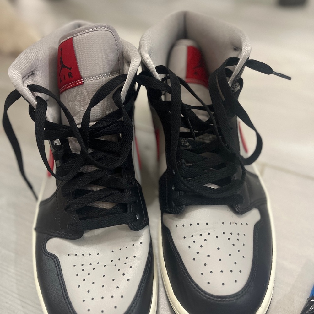Nike Air Jordans women’s size 9 1/2